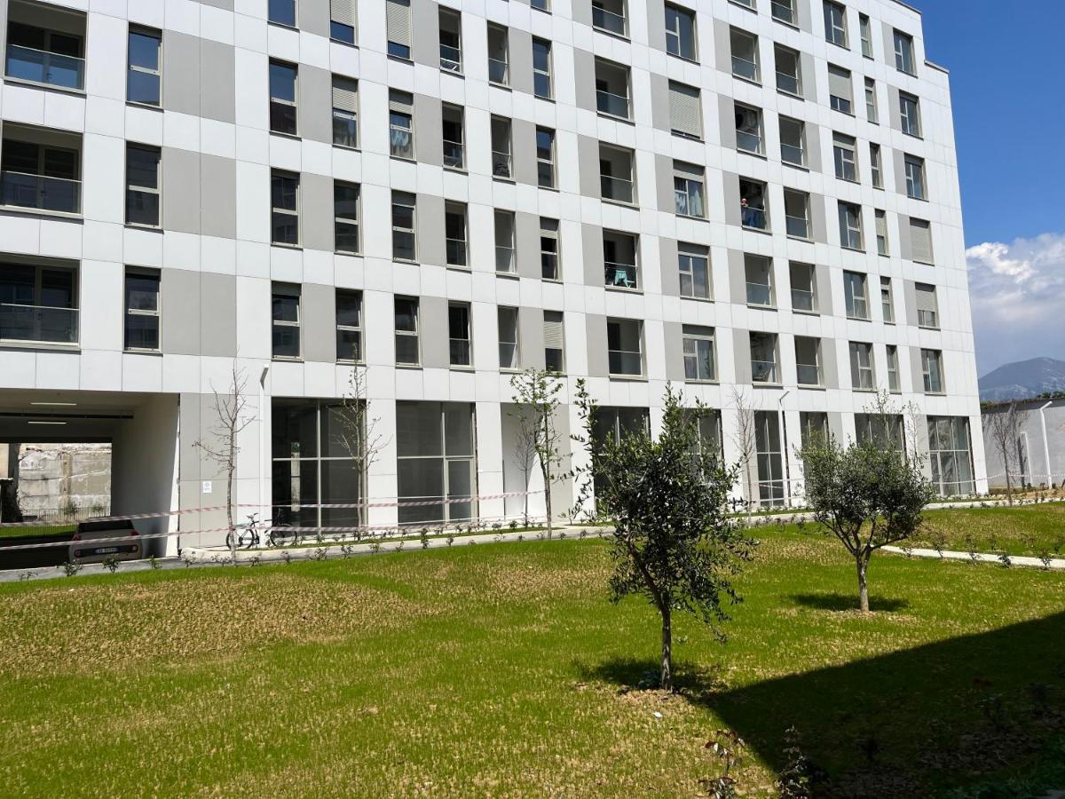 Comfy Nest Apartment- Free Parking Tirana Exterior photo